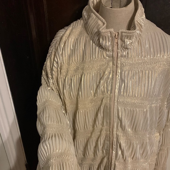Plus-Size Champagne colored lamé dotted ruched bomber jacket.  90s/Y2K retro - Picture 2 of 7